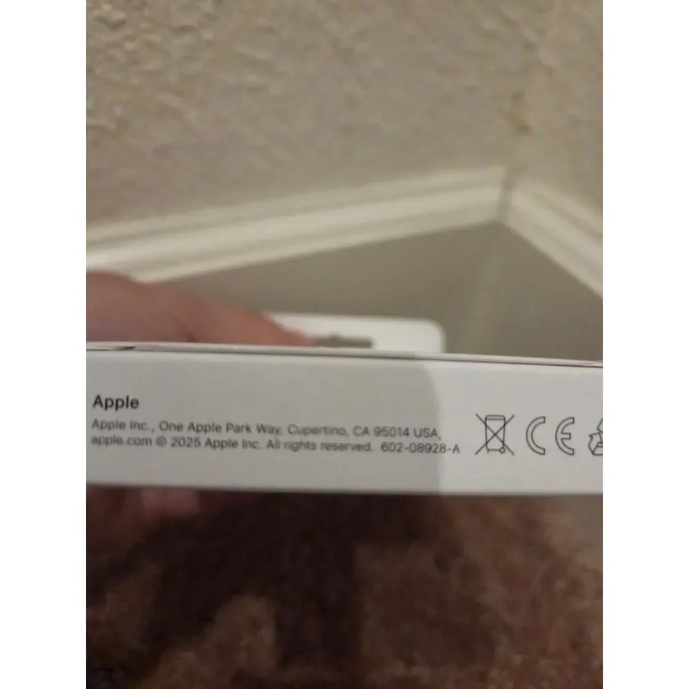 Apple AirTag 4 Pack MX542LL/A Bluetooth Item Tracker Finder NEW not opened A2187